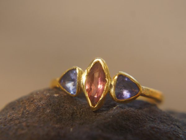 blue sapphire ring, gold sapphire ring, 24k gold ring, unique engagement ring, rough diamond ring, gold ring, gold sapphire with 2 diamonds