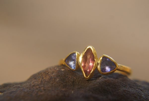 blue sapphire ring, gold sapphire ring, 24k gold ring, unique engagement ring, rough diamond ring, gold ring, gold sapphire with 2 diamonds