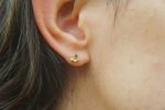 24k sapphire studs//24k gold earrings//24k gold blue sapphire//gold stud earrings//24k gold earrings//artisan 24k studs//boho artisan studs