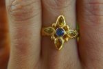 sapphire gold ring//artisan multi stone//yellow sapphire ring//blue sapphire gold ring//gold multi stone ring//24k gold ring