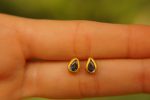 24k blue sapphire studs//24k gold earrings//24k gold drop sapphire//gold stud earrings//24k gold earrings//24k studs//boho artisan studs