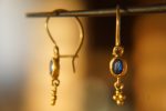 24k gold blue sapphire diamond earring//blue gold Earrings//Gold Dangle sapphire Earrings//24k gold earrings//artisan organic