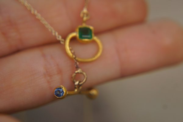 24k gold emerald charm and blue sapphire Pendant//Gold emerald Pendant//emerald and blue sapphire chain//emerald pendant//24k gold pendant