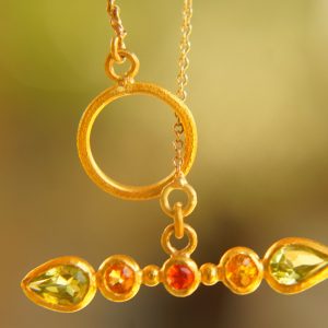 24k gold peridot and sapphire Pendant//Gold sapphire and peridot Pendant//peridot and sapphire chain//sapphire pendant//24k gold pendant