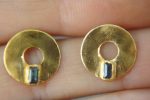 24k gold blue sapphire studs//gold disk sapphire Studs//sapphire Earrings//24k gold earrings//artisan handmade 24k gold earrings//24k gold