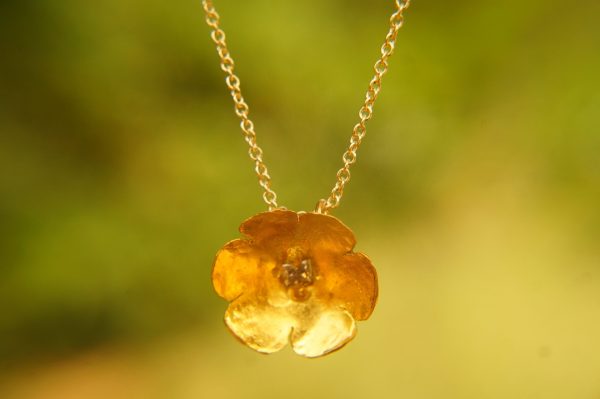 24k gold diamond pendant//flower gold pendant//24k solid gold pendant//solid gold bride necklace//24k gold diamond chain//diamond gold chain