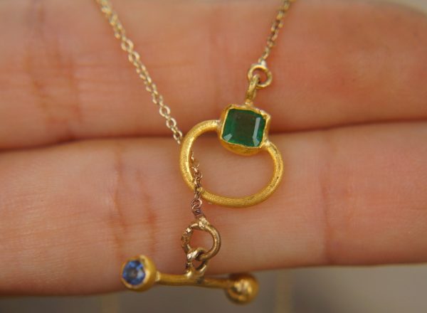 24k gold emerald charm and blue sapphire Pendant//Gold emerald Pendant//emerald and blue sapphire chain//emerald pendant//24k gold pendant