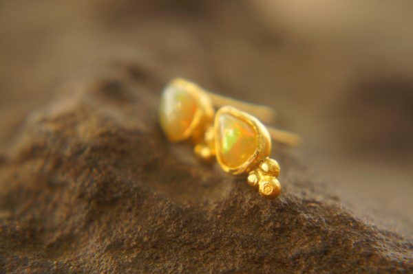 24k gold opal studs//artisan gold opal studs//drop opal studs//gold opal Earrings//24k gold earrings//opal gold studs//handmade gold studs