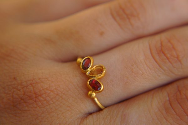 24k gold red and yellow sapphire ring//artisan multi stone ring//red and yellow sapphire ring//gold multi stone ring//24k gold ring
