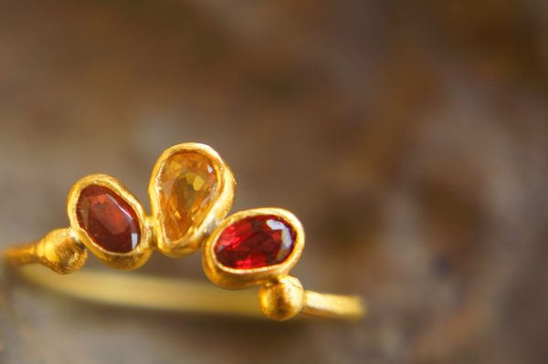 24k gold red and yellow sapphire ring//artisan multi stone ring//red and yellow sapphire ring//gold multi stone ring//24k gold ring