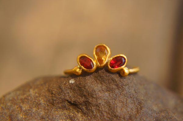 24k gold red and yellow sapphire ring//artisan multi stone ring//red and yellow sapphire ring//gold multi stone ring//24k gold ring