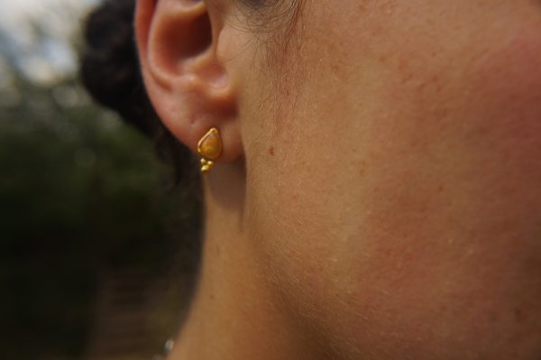 24k gold opal studs//artisan gold opal studs//drop opal studs//gold opal Earrings//24k gold earrings//opal gold studs//handmade gold studs
