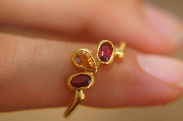 24k gold red and yellow sapphire ring//artisan multi stone ring//red and yellow sapphire ring//gold multi stone ring//24k gold ring