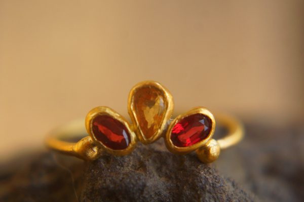24k gold red and yellow sapphire ring//artisan multi stone ring//red and yellow sapphire ring//gold multi stone ring//24k gold ring