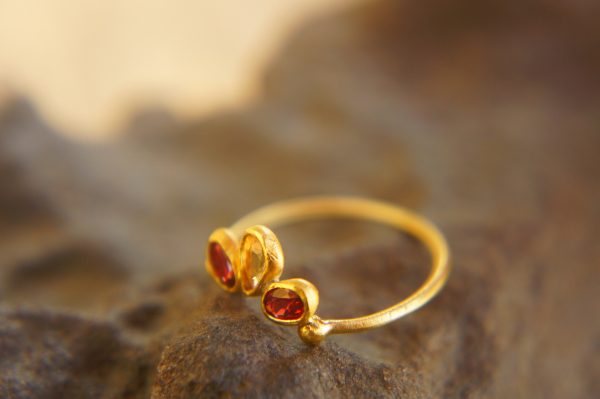 24k gold red and yellow sapphire ring//artisan multi stone ring//red and yellow sapphire ring//gold multi stone ring//24k gold ring