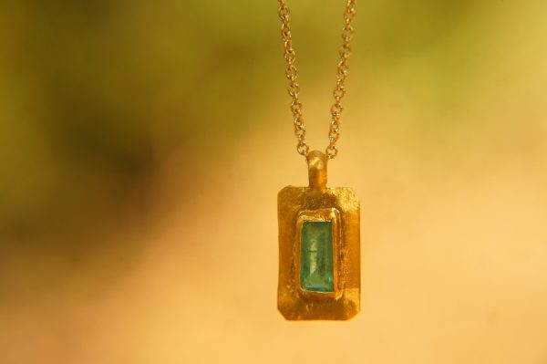 24k gold emerald pendant//rectangle emerald necklace//handmade emerald pendant//gold square emerald pendant//24k pendant//gold emerald charm