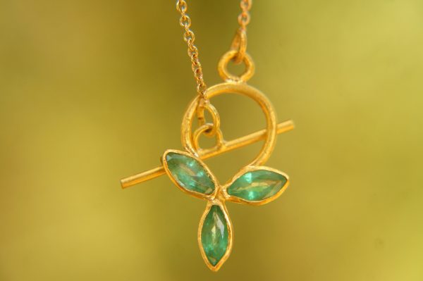 24k gold emerald pendant//24k emerald necklace//handmade emerald pendant//gold emerald pendant//24k pendant//gold emerald charm