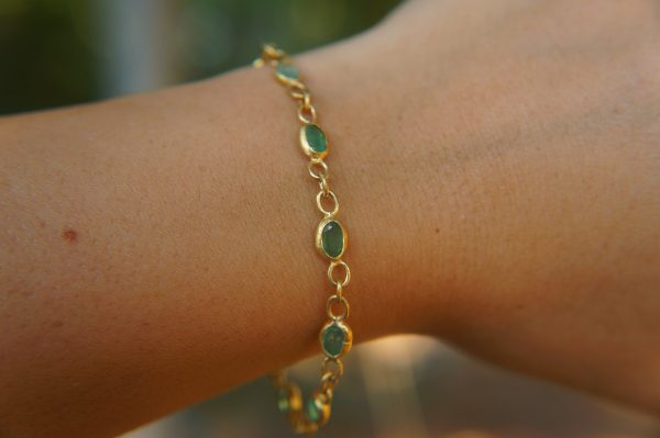 24k gold emerald bracelet//24k bracelet//emerald gold bracelet//24k emerald charm bracelet//handmade gold bracelet//artisan emerald bracelet