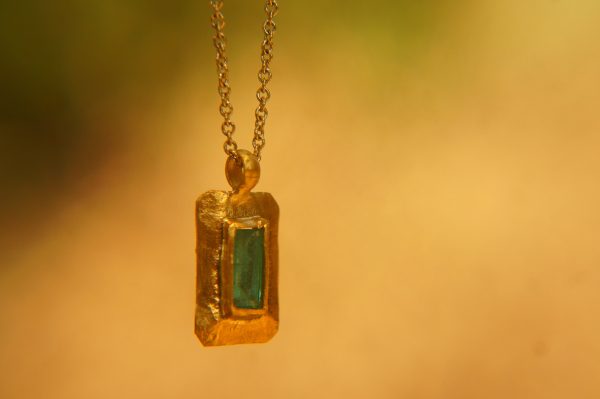 24k gold emerald pendant//rectangle emerald necklace//handmade emerald pendant//gold square emerald pendant//24k pendant//gold emerald charm