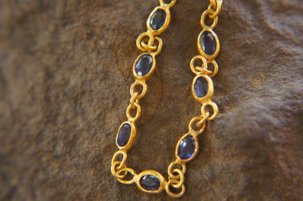 24k gold blue sapphire bracelet//24k bracelet//sapphire gold bracelet//24k sapphire charm bracelet//handmade gold bracelet//artisan bracelet