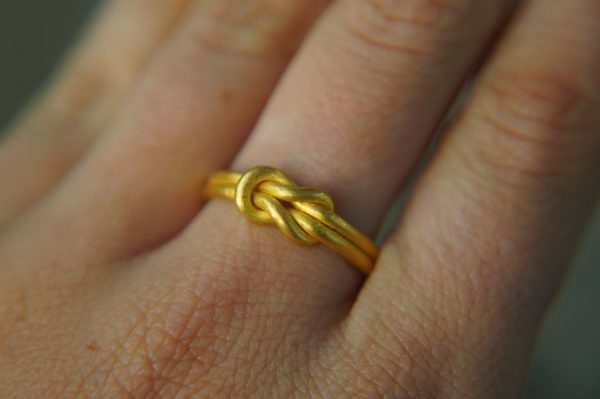 24k gold knot ring//artisan handmade ring//24k yellow gold ring//fine gold ring//24k gold wedding band ring//gold knot ring