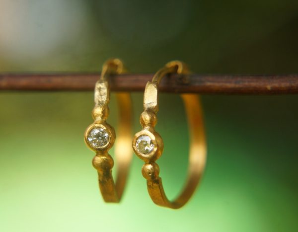 24k gold moissanite hoops//round moissanite gold hoops//24k solid gold//handmade artisan gold hoops//round moissanite gold earrings
