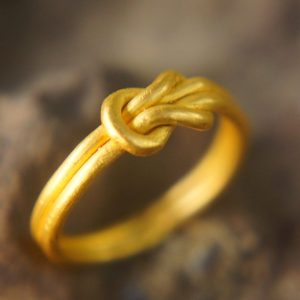 24k gold knot ring//artisan handmade ring//24k yellow gold ring//fine gold ring//24k gold wedding band ring//gold knot ring