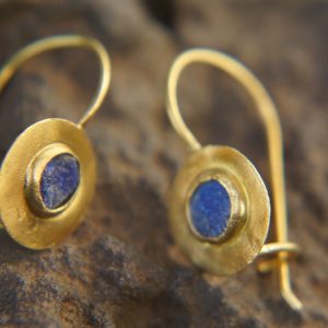 24k gold round lapis dangles//gold round lapis earrings//24k lapis dangles//artisan lapis earrings//gold lapis earrings//24k lapis dangles