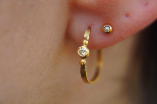 24k gold moissanite hoops//round moissanite gold hoops//24k solid gold//handmade artisan gold hoops//round moissanite gold earrings