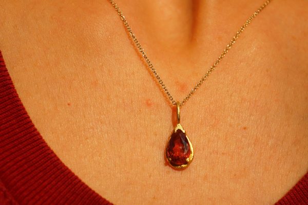 24k gold claws tourmaline pendant//drop pink tourmaline pendant//pink tourmaline gold chain//artisan tourmaline pendant//24k gold chain