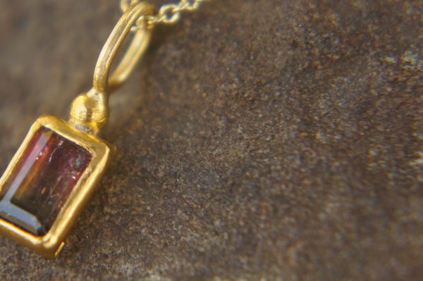 24k gold watermelon tourmaline pendant//watermelon tourmaline pendant//bicolor tourmaline gold chain//artisan tourmaline pendant//24k chain