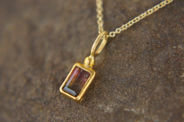 24k gold watermelon tourmaline pendant//watermelon tourmaline pendant//bicolor tourmaline gold chain//artisan tourmaline pendant//24k chain