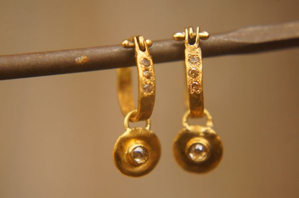 22k gold champagne diamond hoops//gold diamond hoops//gold champagne diamond earrings//handmade gold hoops//22k gold diamond earrings