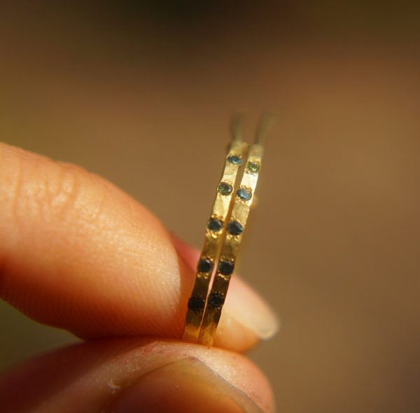 blue diamonds hoops set//18k gold diamonds earrings//18k gold blue tiny diamonds//artisan blue diamonds hoops//boho 18k gold diamond hoops