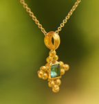 24k gold emerald pendant//artisan gold emerald pendant//24k emerald necklace//handmade emerald pendant//24k gold jewelry//gold emerald charm