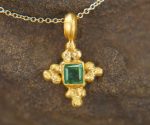 24k gold emerald pendant//artisan gold emerald pendant//24k emerald necklace//handmade emerald pendant//24k gold jewelry//gold emerald charm