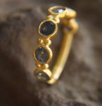 blue sapphires ring// gold sapphire ring//blue sapphire gold ring//stones ring//24k gold ring//fine gold ring//multi stone blue sapphires