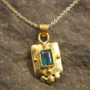 24k gold blue tourmaline pendant//square blue tourmaline pendant//tourmaline gold necklace//artisan 24k gold pendant//handmade one of a king