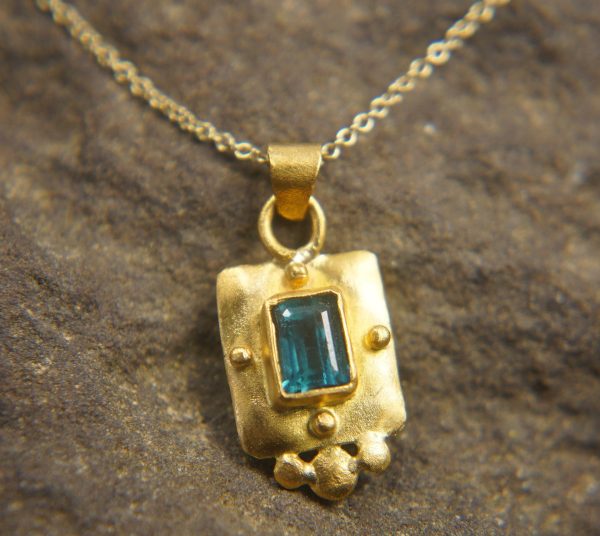 24k gold blue tourmaline pendant//square blue tourmaline pendant//tourmaline gold necklace//artisan 24k gold pendant//handmade one of a king