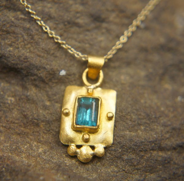 24k gold blue tourmaline pendant//square blue tourmaline pendant//tourmaline gold necklace//artisan 24k gold pendant//handmade one of a king