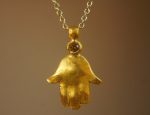 22k gold hamsa pendant//22k gold diamond pendant//gold evil eye pendant//artisan gold pendant//handmade hamsa pendant