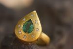 22k gold multi stone gold ring//artisan 22k emerald and sapphire gold ring//22k emerald diamonds sapphire ring// emerald diamonds sapphire