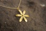 22k gold flower pendant//flower gold pendant//22k solid gold pendant//solid gold necklace//22k gold flower chain//gold flower necklace