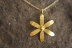 22k gold flower pendant//flower gold pendant//22k solid gold pendant//solid gold necklace//22k gold flower chain//gold flower necklace
