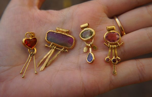 solid 24k gold pendant//gold sapphire and tourmaline charm//gemstone pendant//green tourmaline and blue sapphire pendant//24k gold pendant