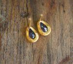 24k blue sapphire studs//24k gold earrings//24k gold drop sapphire//gold stud earrings//24k gold earrings//24k studs//boho artisan studs