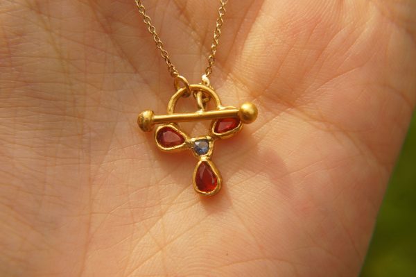 24k gold pendant/red sapphire sapphire//gold artisan pendant//blue sapphire flower pendant//multi stone pendant//artisan gold floral pendant