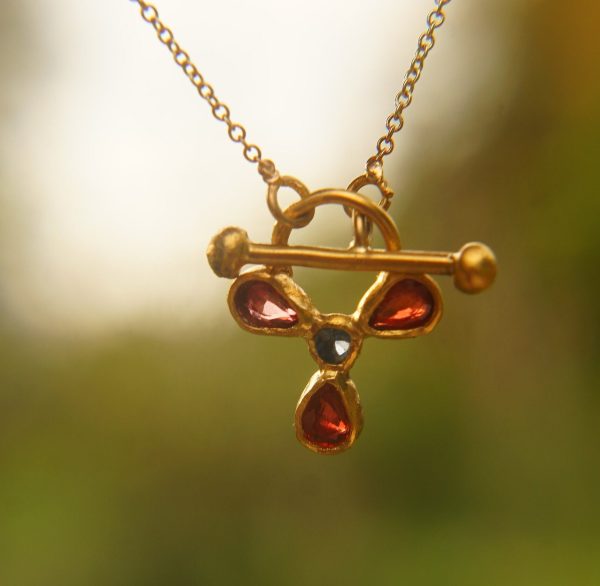 24k gold pendant/red sapphire sapphire//gold artisan pendant//blue sapphire flower pendant//multi stone pendant//artisan gold floral pendant