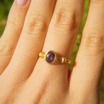 24k gold purple-blue sapphire ring//artisan purple-blue sapphire ring//24k gold ring//24k gold hand made sapphire ring