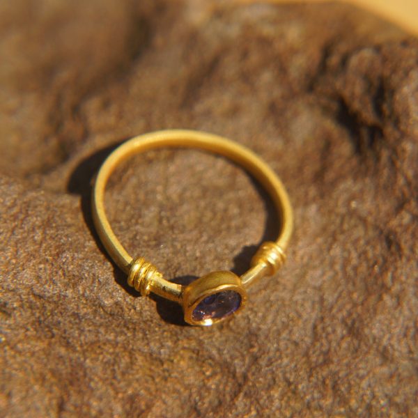 24k gold purple-blue sapphire ring//artisan purple-blue sapphire ring//24k gold ring//24k gold hand made sapphire ring